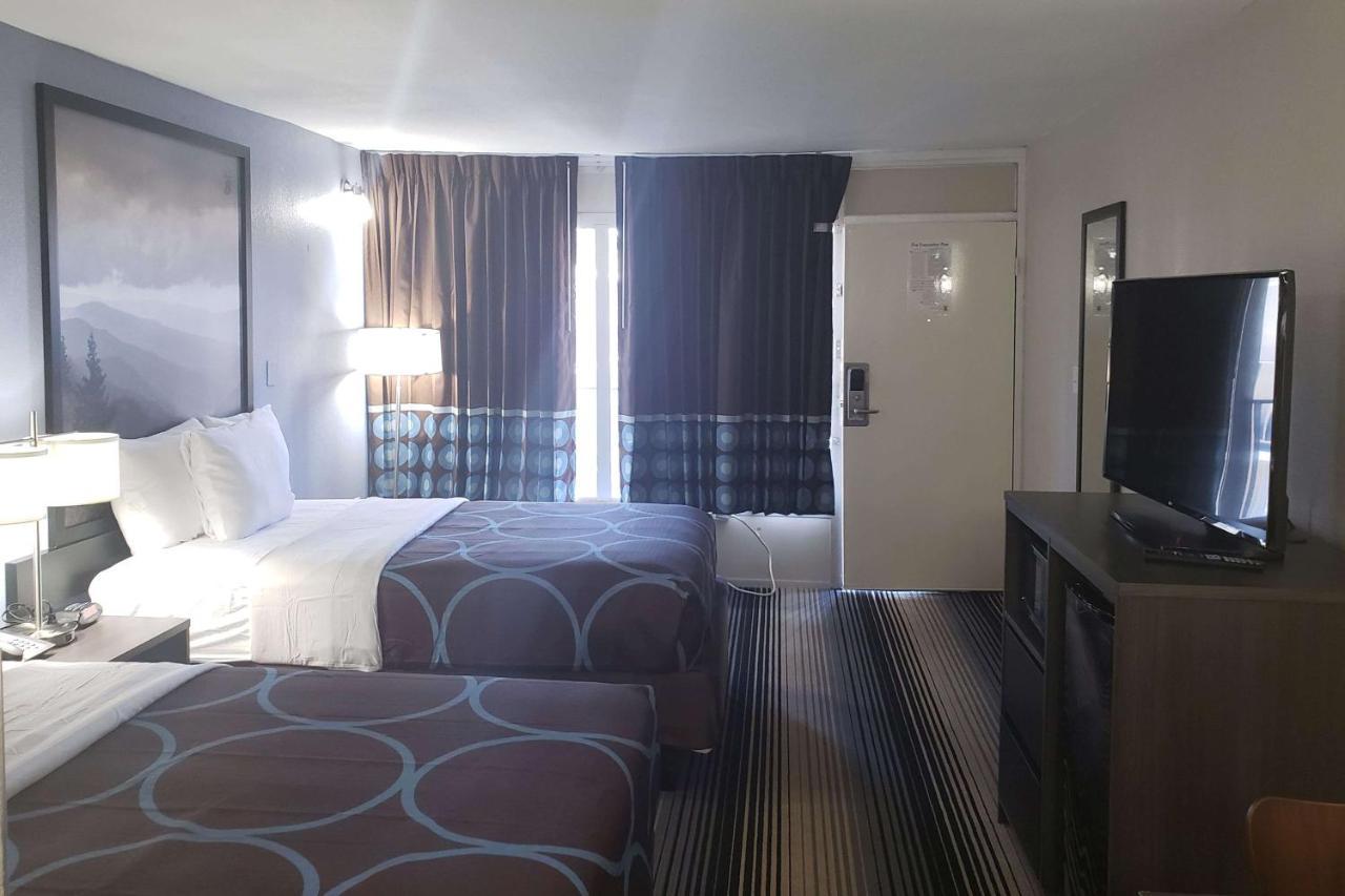 Super 8 By Wyndham Morganton Hotel ภายนอก รูปภาพ