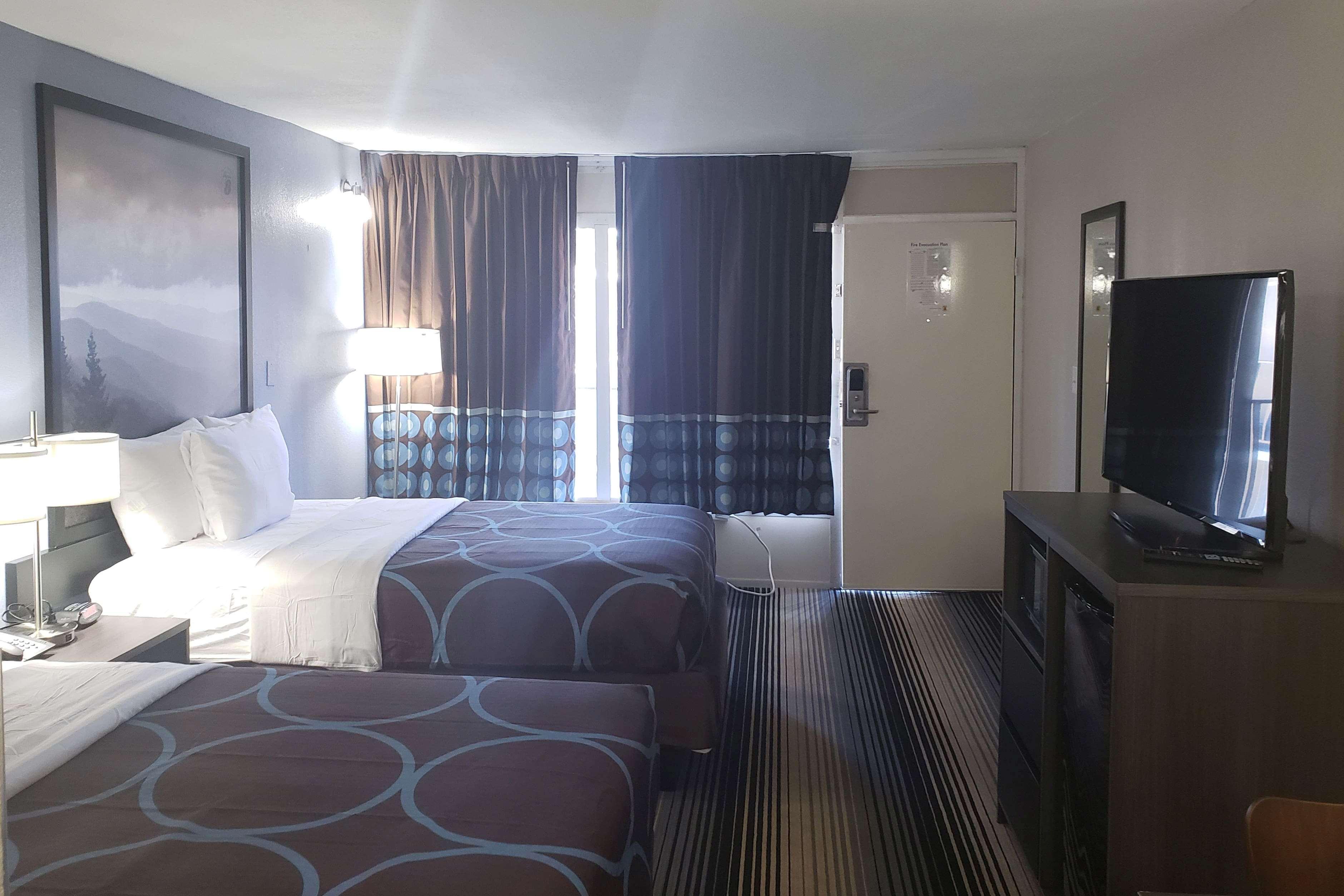 Super 8 By Wyndham Morganton Hotel ภายนอก รูปภาพ